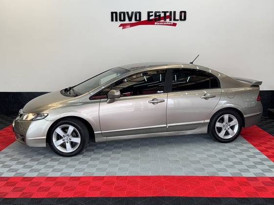 HONDA CIVIC 1.8 LXS 16V FLEX 4P AUTOMÁTICO
